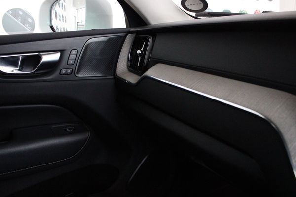 2021-Volvo-XC60-D5-Inscription-Auto-AWD image:15
