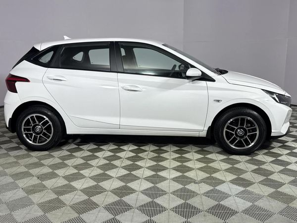 2023-Hyundai-i20-14-Motion-Auto image:16