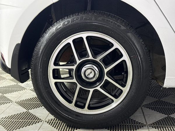 2023-Hyundai-i20-14-Motion-Auto image:7