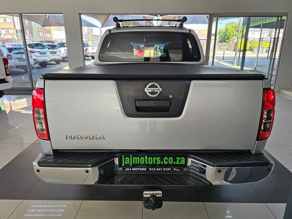 2012-Nissan-Navara-30-dCi-LE-Auto-4x4-Double-Cab image:6