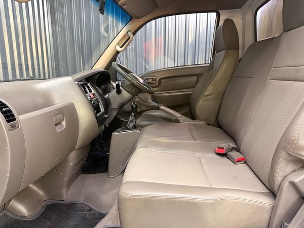 2021-Hyundai-H100-Bakkie-26D-Dropside image:7