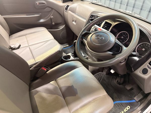 2021-Hyundai-H100-Bakkie-26D-Dropside image:8