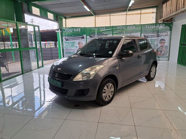 2015-Suzuki-Swift-12-GL image:12
