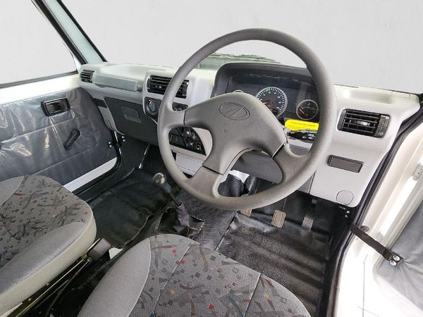 2026-Mahindra-Bolero-Maxi-Truck-25-TD-Single-Cab image:12