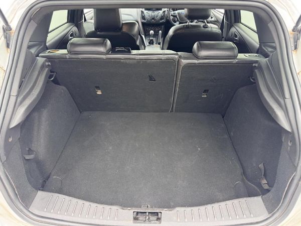 2014-Ford-Focus-20-GTDi-ST1-5-dr image:12