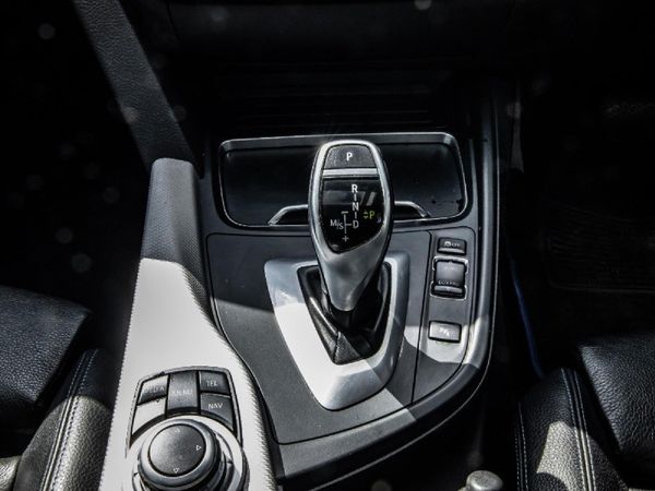 2017-BMW-3-Series-320i-M-Sport-Auto image:9