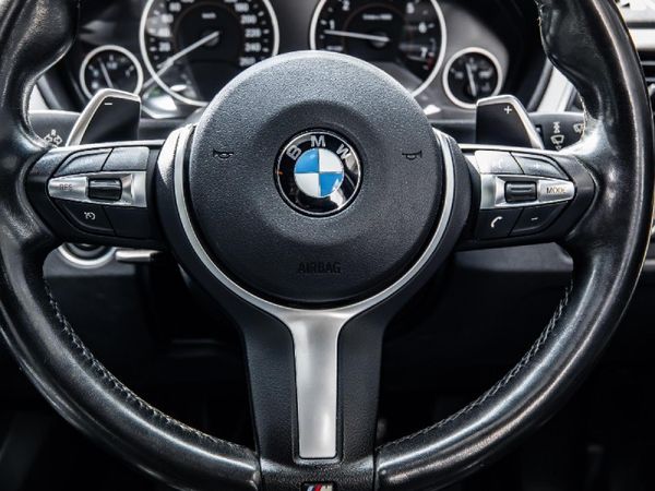 2017-BMW-3-Series-320i-M-Sport-Auto image:21