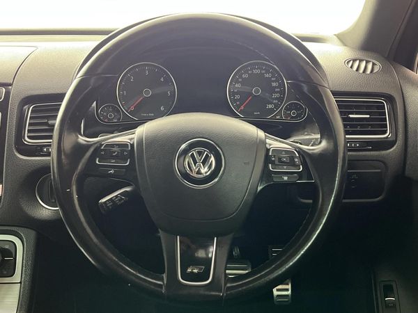 2017-Volkswagen-Touareg-GP-30-V6-TDI-Luxury-Auto image:10