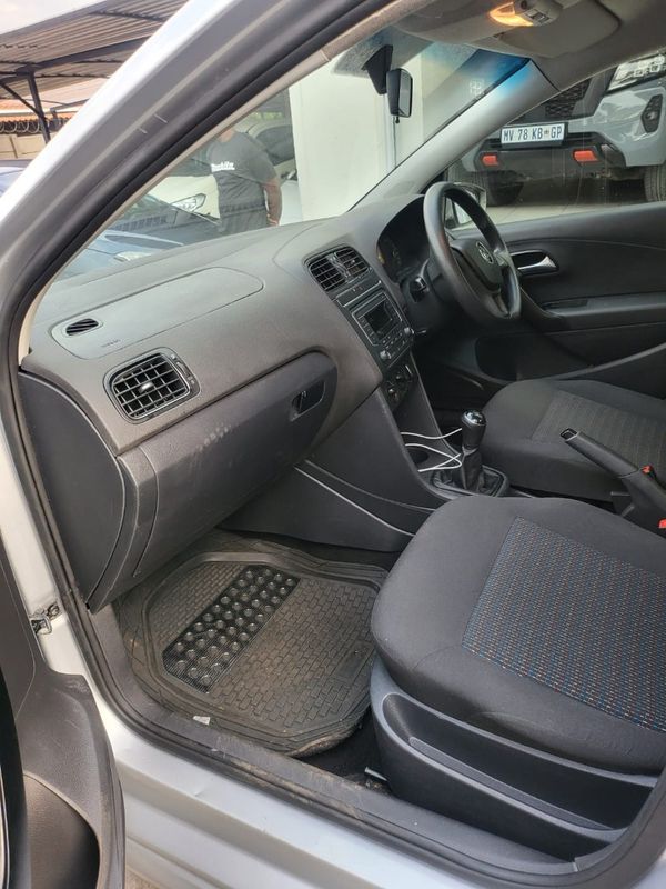 2021-Volkswagen-Polo-Vivo-14-Trendline-5-dr image:9