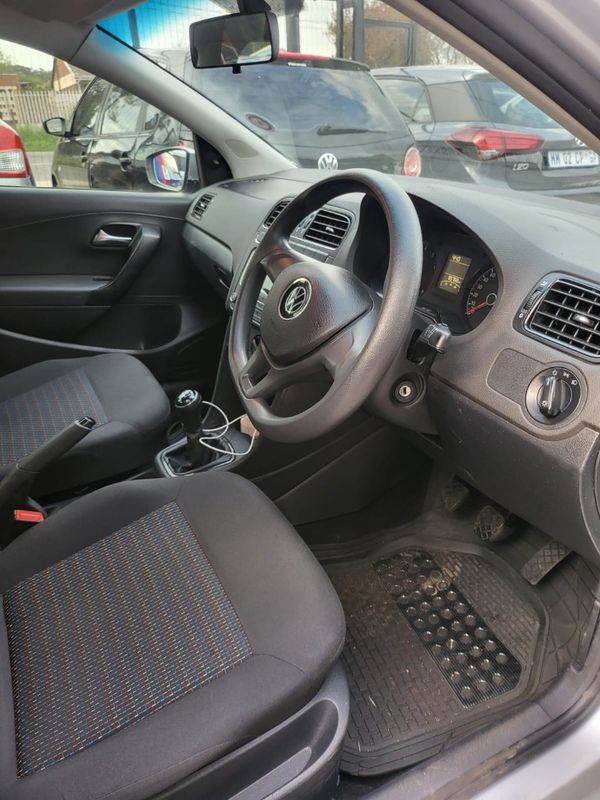 2021-Volkswagen-Polo-Vivo-14-Trendline-5-dr image:8