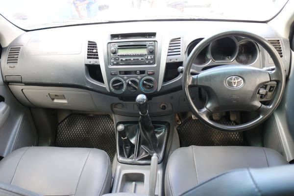 2012-Toyota-Hilux-30-D-4D-Raider-Xtra-Cab-4x4 image:11