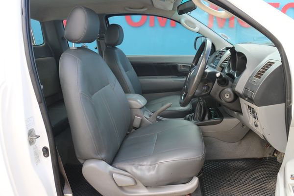 2012-Toyota-Hilux-30-D-4D-Raider-Xtra-Cab-4x4 image:7