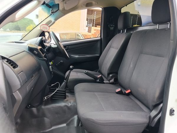 2025-Isuzu-D-Max-250C-Fleetside-Single-Cab image:10