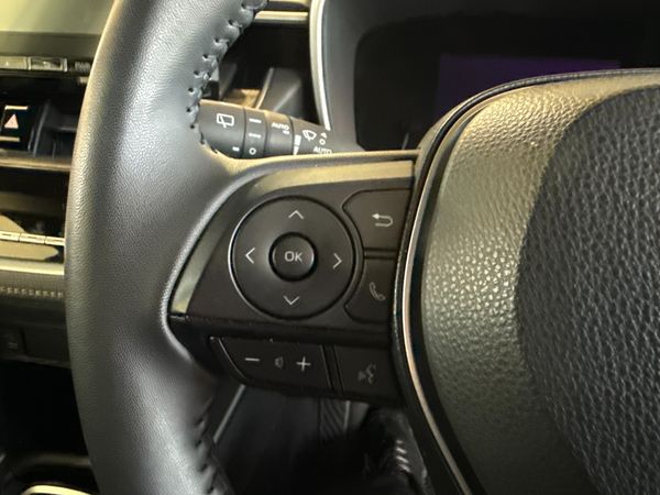 2025-Toyota-Corolla-Cross-COROLLA-CROSS image:11