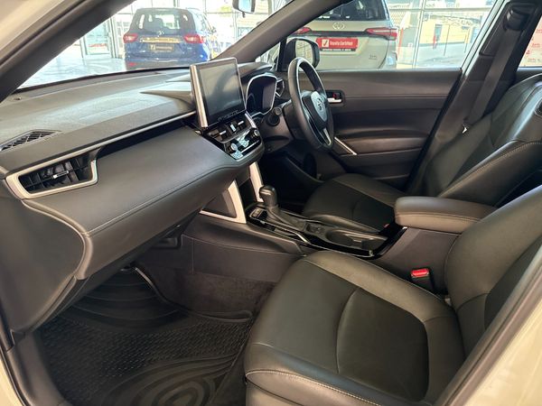 2025-Toyota-Corolla-Cross-COROLLA-CROSS image:18