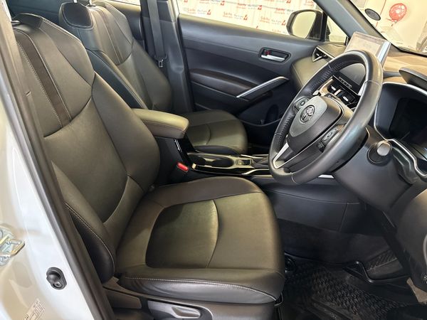 2025-Toyota-Corolla-Cross-COROLLA-CROSS image:21