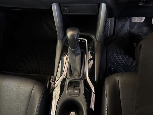 2025-Toyota-Corolla-Cross-COROLLA-CROSS image:22