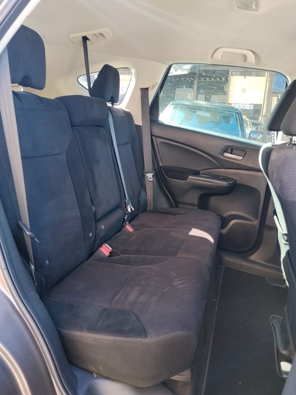 2015-Honda-CR-V-20-Comfort image:16