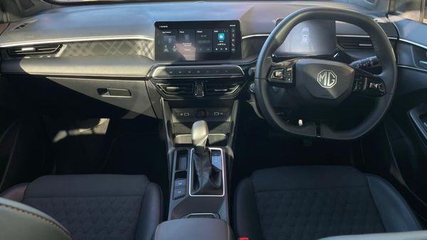 2025-MG-MG3-15-Delux-Auto image:4