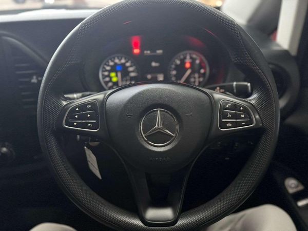 2023-Mercedes-Benz-Vito-116-20-CDI-Tourer-Pro-Auto image:13