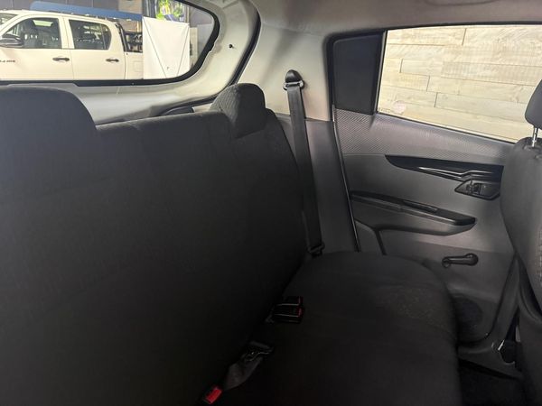 2019-Mahindra-KUV-100-12-K2-NXT image:9
