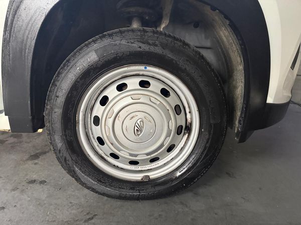 2019-Mahindra-KUV-100-12-K2-NXT image:15