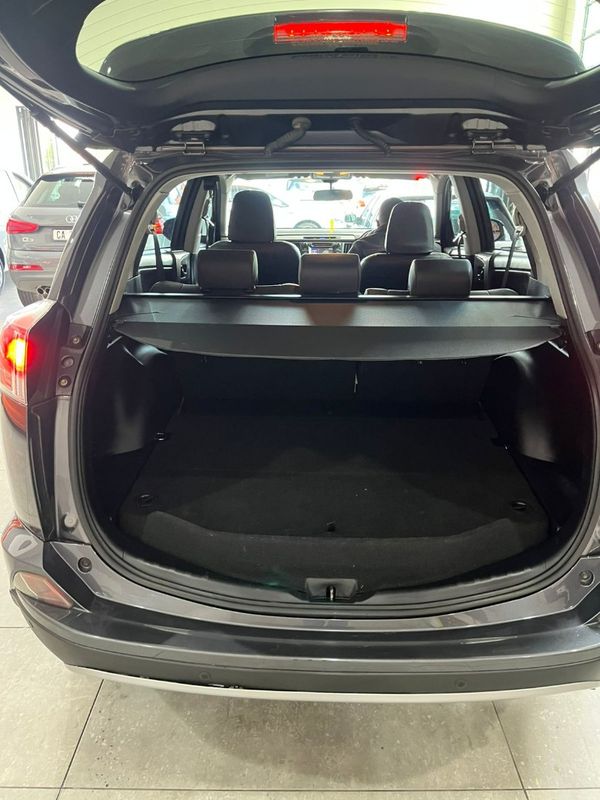 2017-Toyota-RAV4-20-GX-Auto image:10