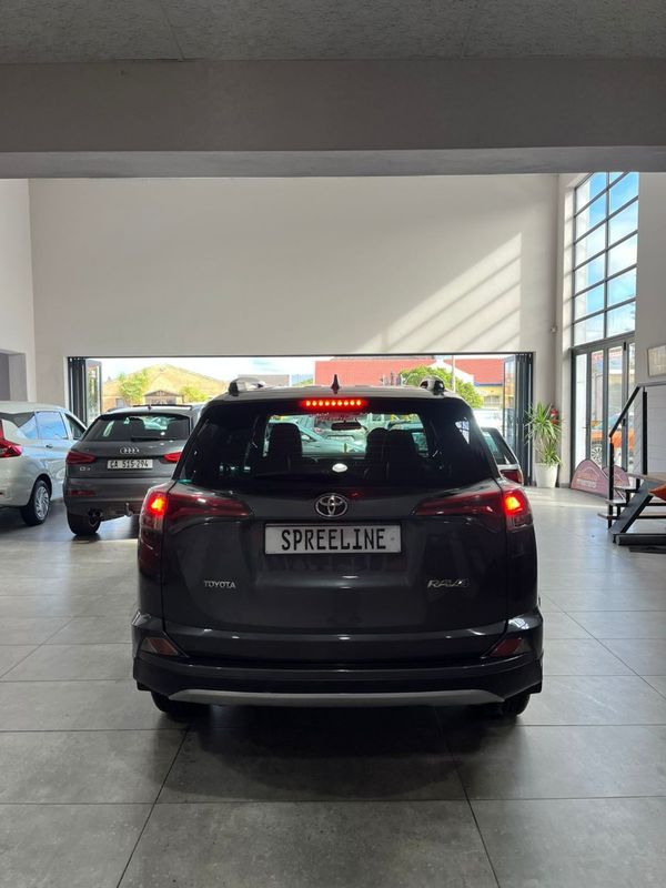 2017-Toyota-RAV4-20-GX-Auto image:4