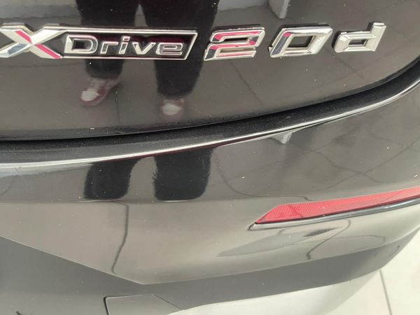 2023-BMW-X4-xDrive20d image:15