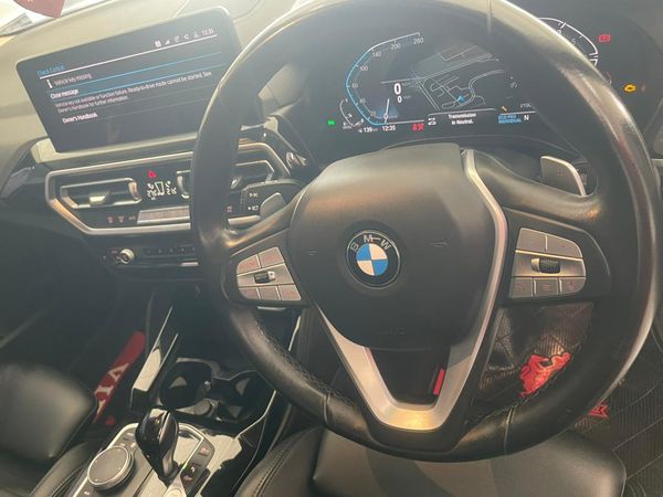2023-BMW-X4-xDrive20d image:4