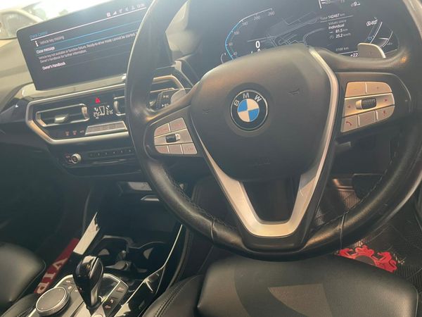 2023-BMW-X4-xDrive20d image:7