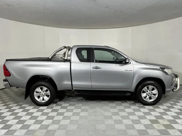 2016-Toyota-Hilux-28-GD-6-Raised-Body-Raider-Extended-Cab image:11