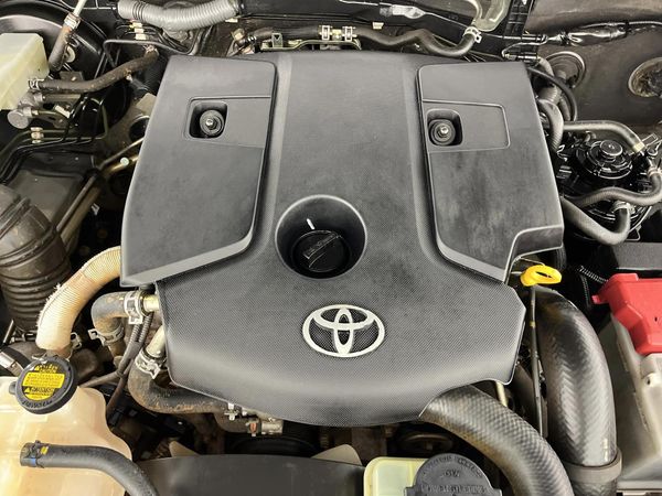 2016-Toyota-Hilux-28-GD-6-Raised-Body-Raider-Extended-Cab image:7