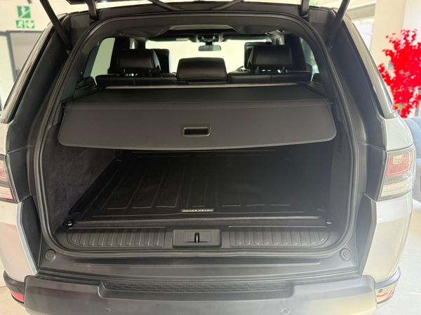 2014-Land-Rover-Range-Rover-Sport-30-SDV6-HSE image:10