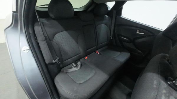 2013-Hyundai-ix35-20-GL-Premium image:12