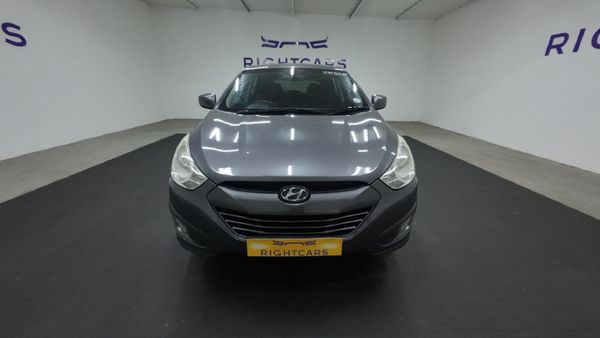 2013-Hyundai-ix35-20-GL-Premium image:1