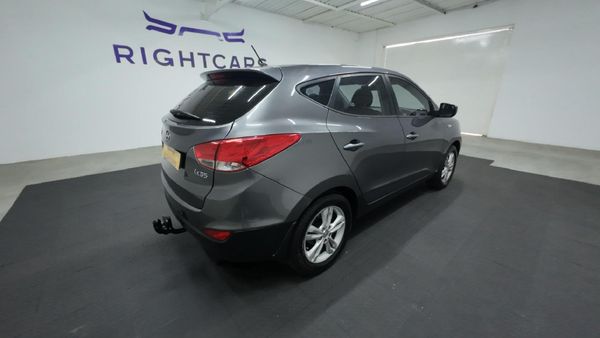 2013-Hyundai-ix35-20-GL-Premium image:3