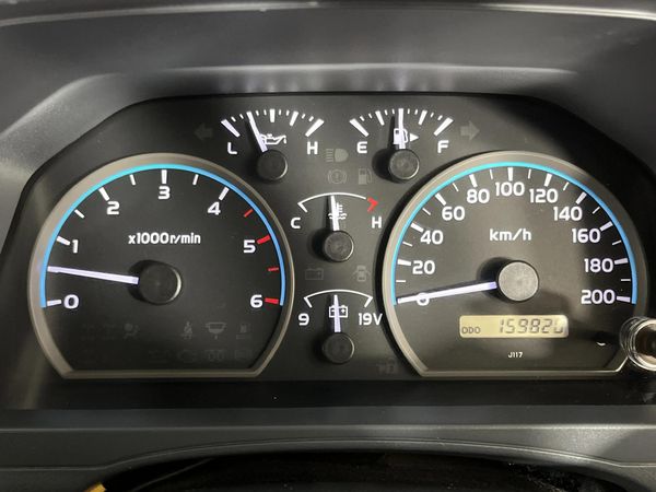 2013-Toyota-Land-Cruiser-79-45-D-Double-Cab image:2