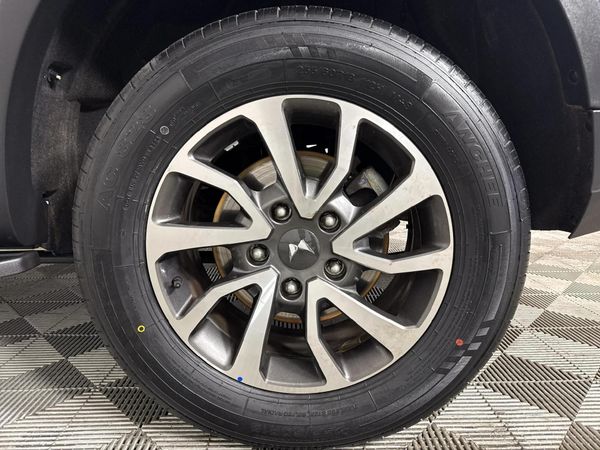 2023-Mahindra-Scorpio-N-22D-Auto-Z8 image:6