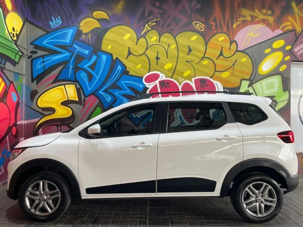 2021-Renault-Triber-10-Intens-Auto image:3