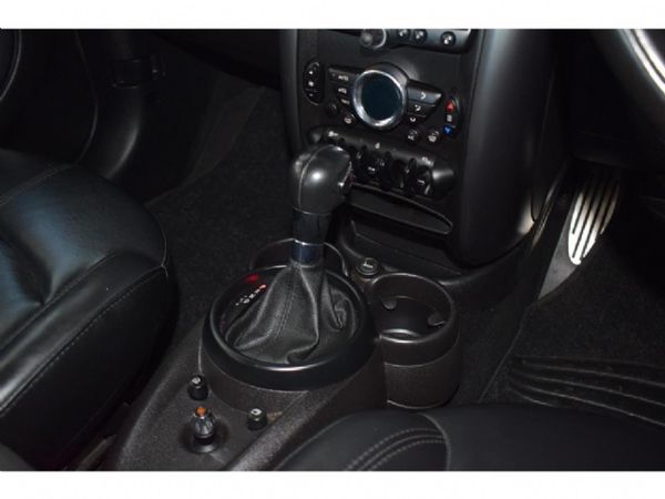 2015-MINI-Countryman-Cooper-S-Auto image:8