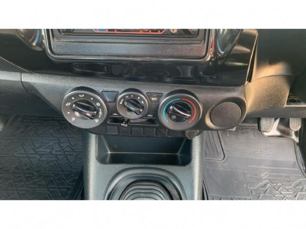 2024-Toyota-Hilux-24-GD-Single-Cab image:15