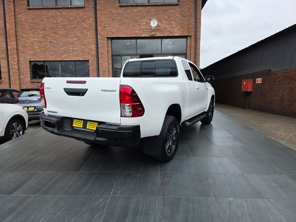 2026-Toyota-Hilux-24-GD-6-Raised-Body-Raider-Auto-Extended-Cab image:3