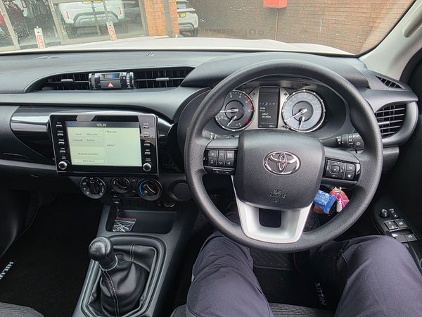 2026-Toyota-Hilux-24-GD-6-Raised-Body-Raider-Auto-Extended-Cab image:5