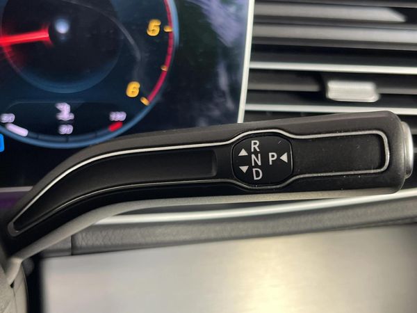 2021-Mercedes-Benz-GLE-400d-4Matic image:10
