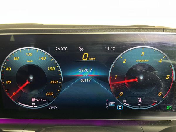 2021-Mercedes-Benz-GLE-400d-4Matic image:2