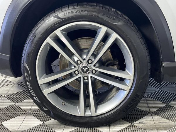 2021-Mercedes-Benz-GLE-400d-4Matic image:7