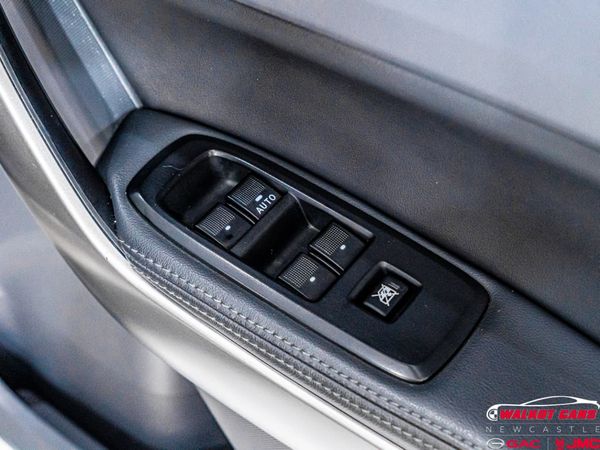 2018-Ford-Everest-22-TDCi-XLT-Auto image:18