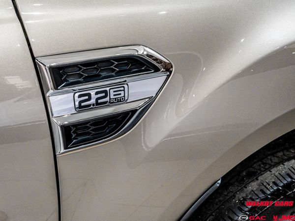 2018-Ford-Everest-22-TDCi-XLT-Auto image:19
