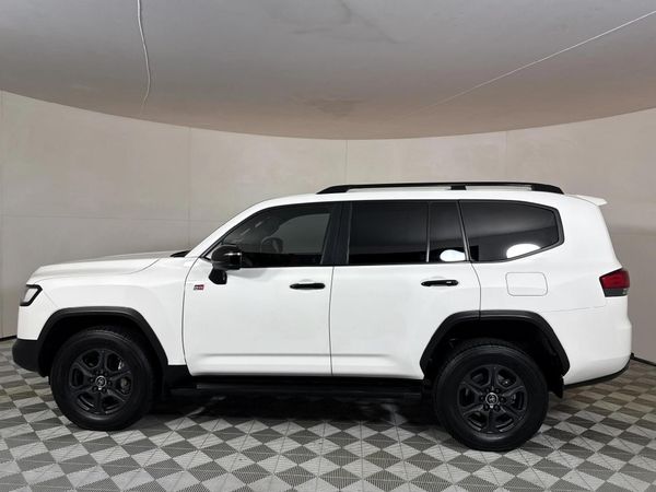 2023-Toyota-Land-Cruiser-300-V6-33-D-GR-S image:20